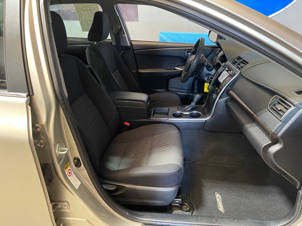 2015 TOYOTA CAMRY