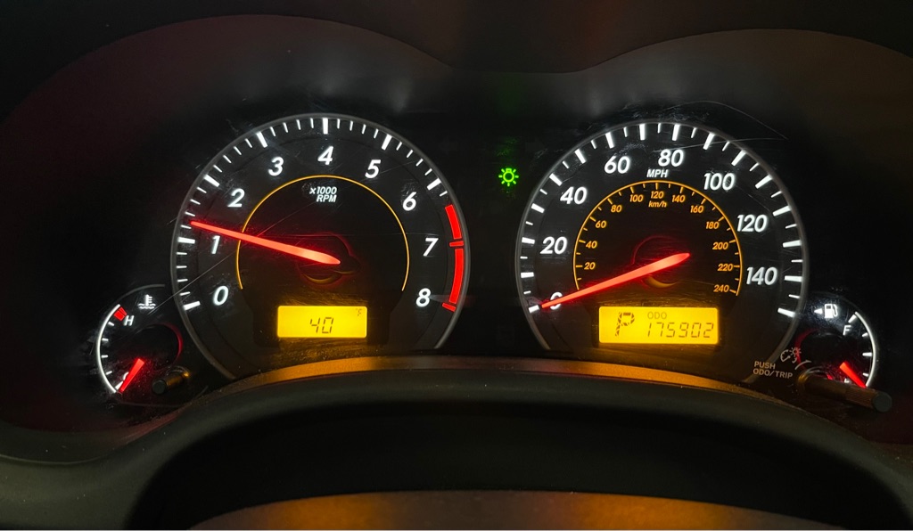 2010 TOYOTA COROLLA