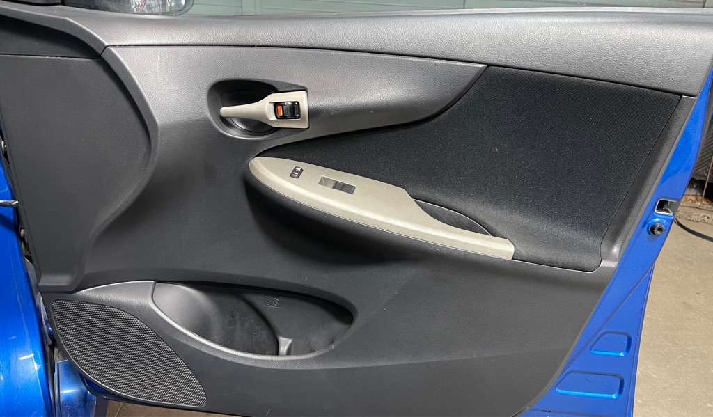 2010 TOYOTA COROLLA