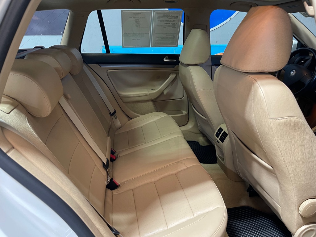 2009 VOLKSWAGEN JETTA SPORTWAGEN SE