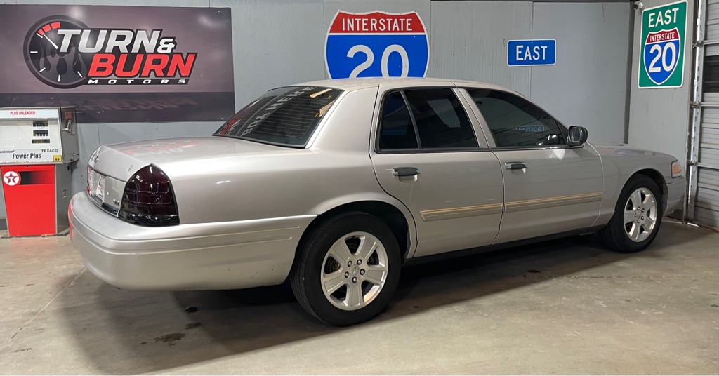 2009 FORD CROWN VICTORIA LX