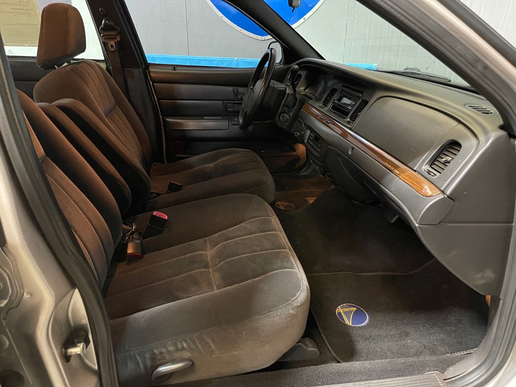 2009 FORD CROWN VICTORIA LX