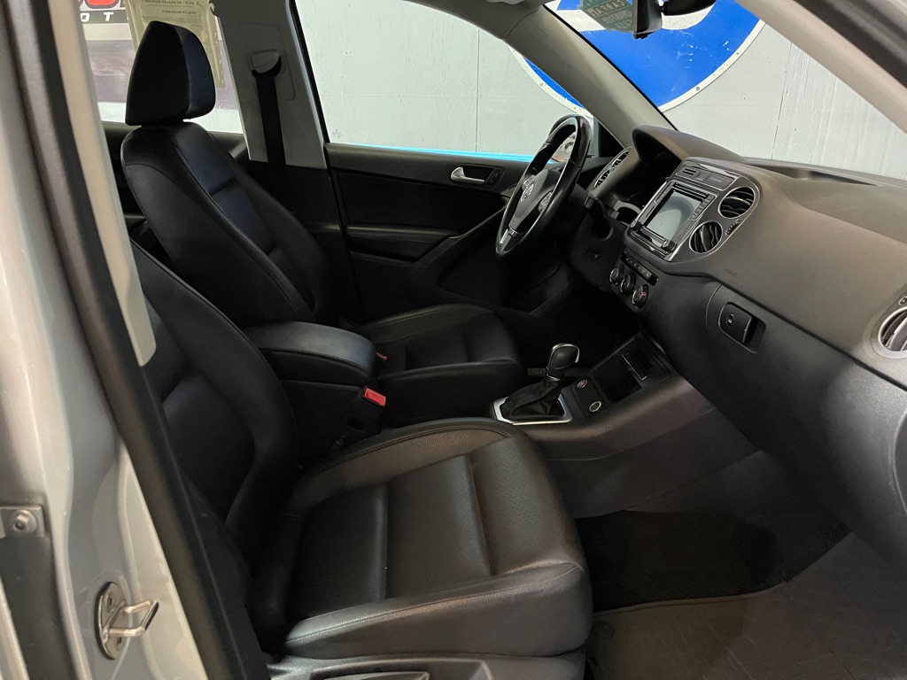 2017 VOLKSWAGEN TIGUAN 2.0T S 4MOTION