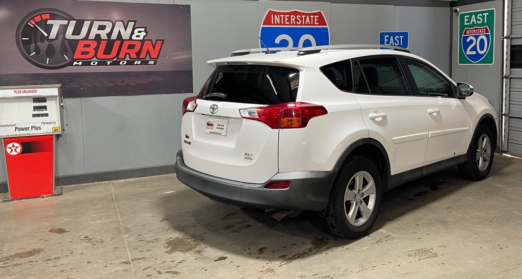 2014 TOYOTA RAV4 XLE