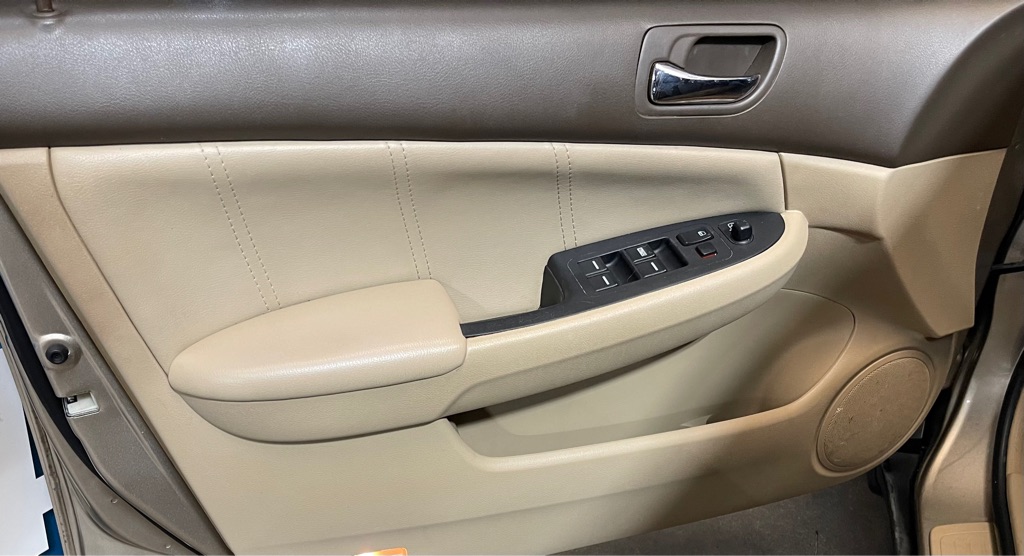 2007 HONDA ACCORD LX
