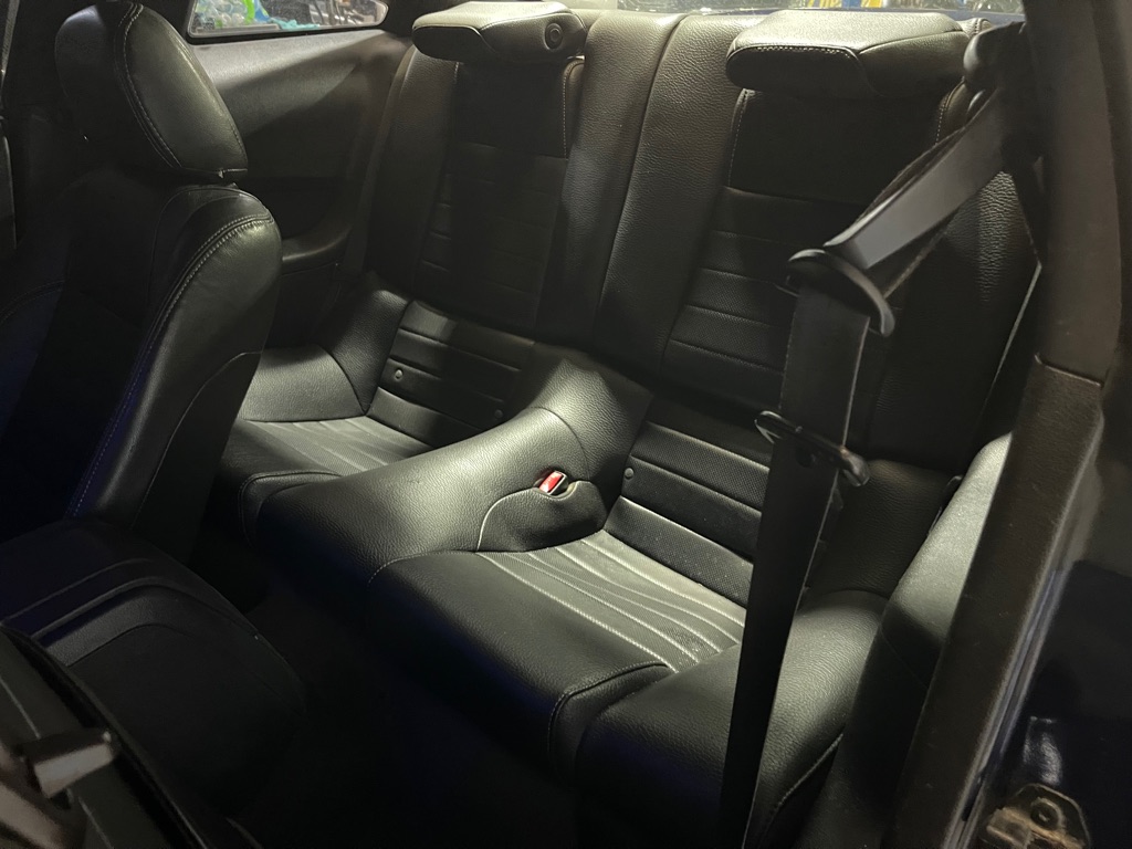 2011 FORD MUSTANG