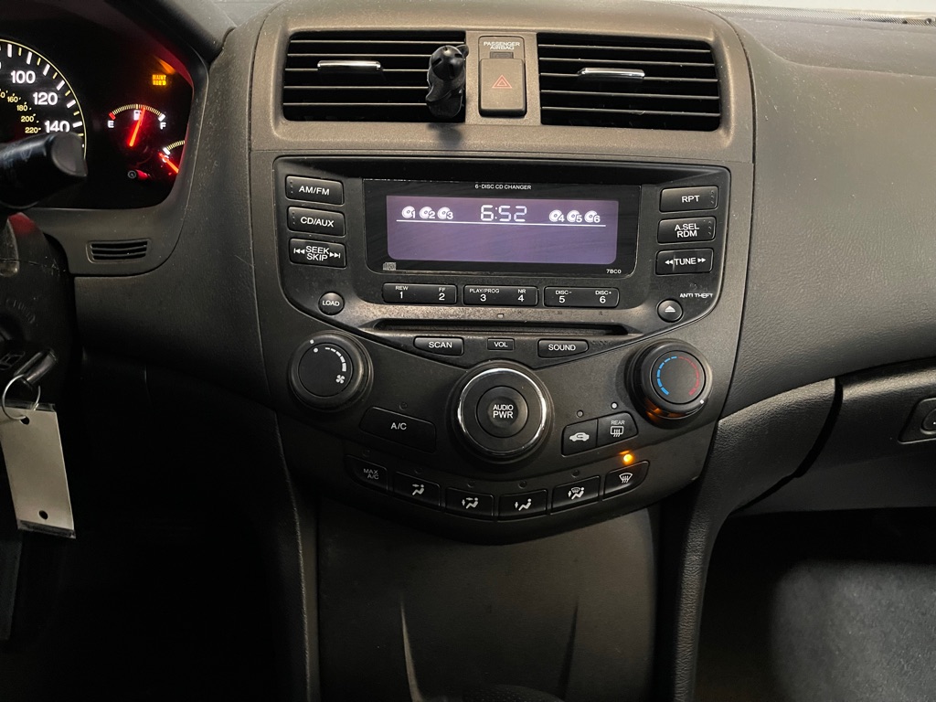 2005 HONDA ACCORD LX