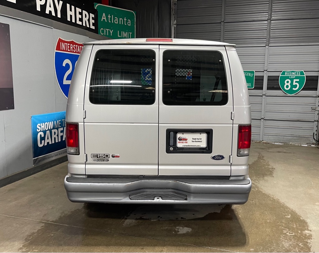 2002 FORD E-SERIES E-150