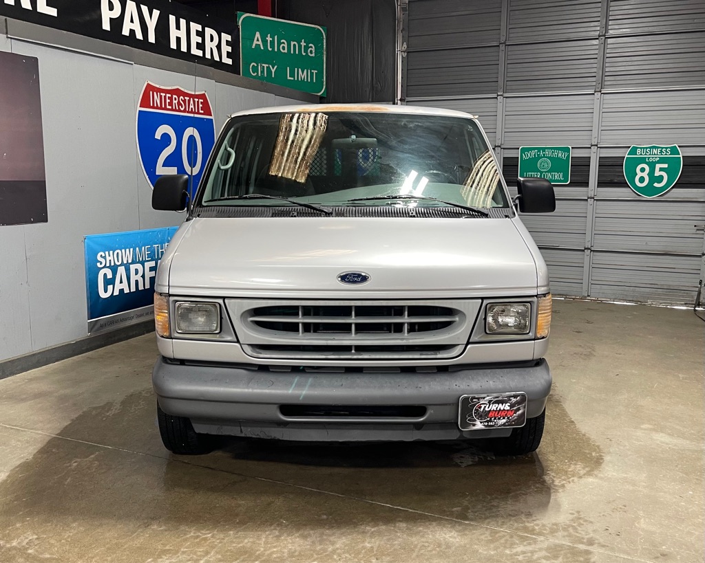 2002 FORD E-SERIES E-150