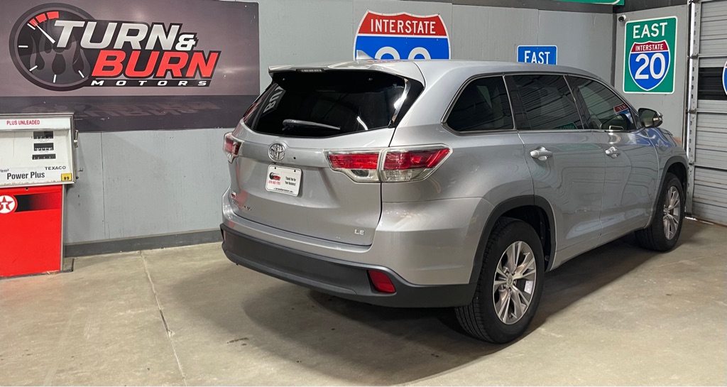 2014 TOYOTA HIGHLANDER LE