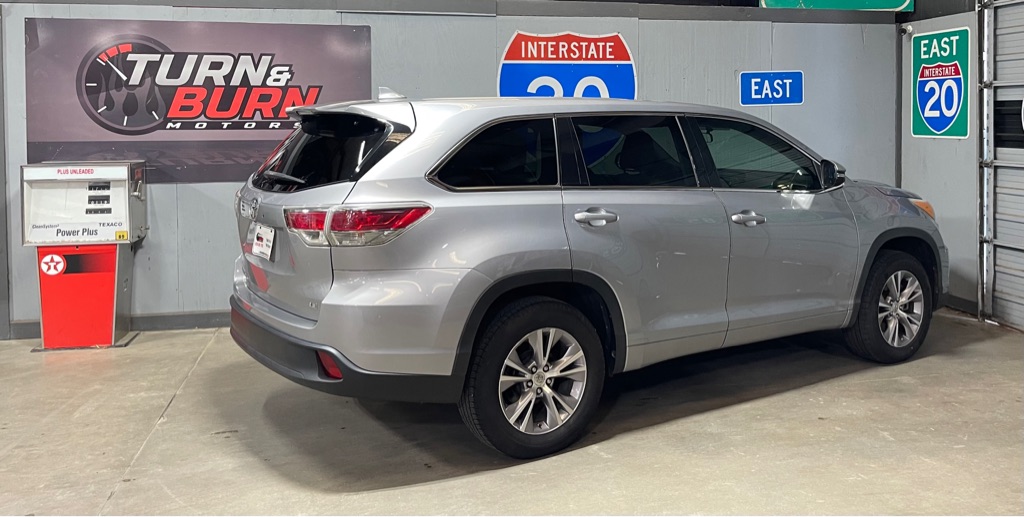 2014 TOYOTA HIGHLANDER LE