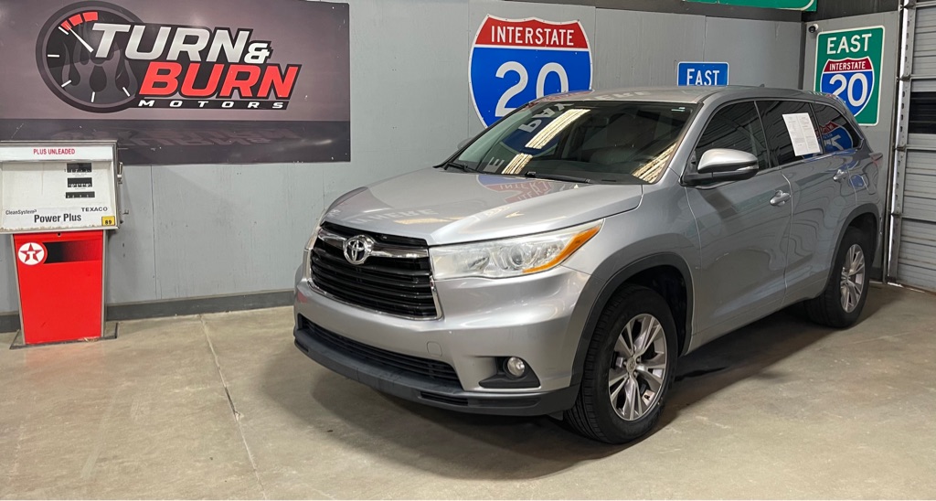 2014 TOYOTA HIGHLANDER LE