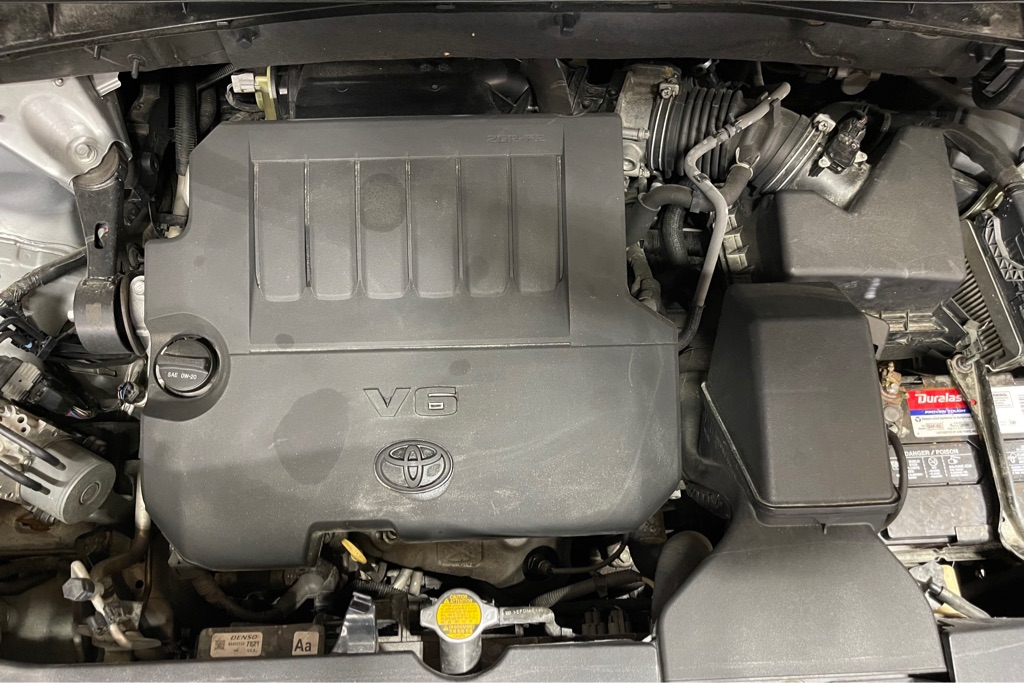 2014 TOYOTA HIGHLANDER LE