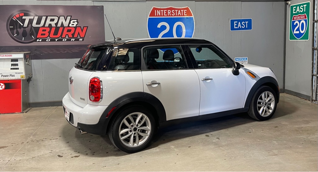 2012 MINI COOPER COUNTRYM BASE