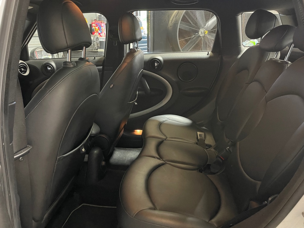 2012 MINI COOPER COUNTRYM BASE