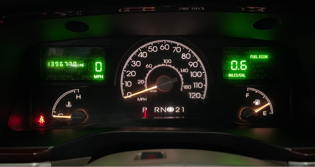 2005 LINCOLN TOWN CAR SIGNATURE