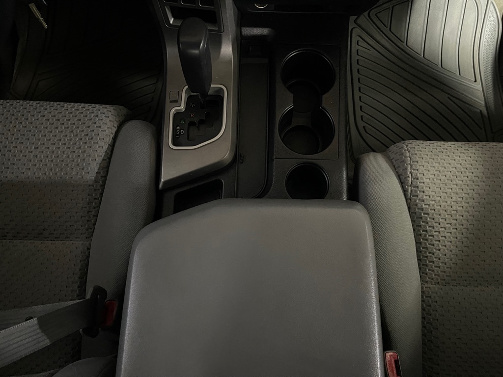2010 TOYOTA TUNDRA GRADE