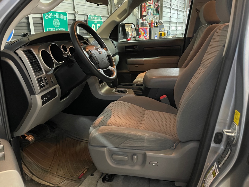 2010 TOYOTA TUNDRA GRADE