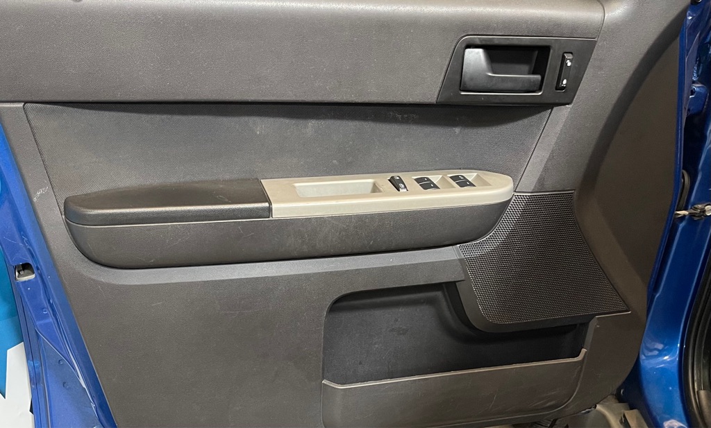 2011 FORD ESCAPE XLT