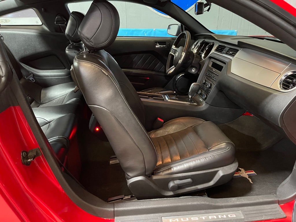 2014 FORD MUSTANG V6