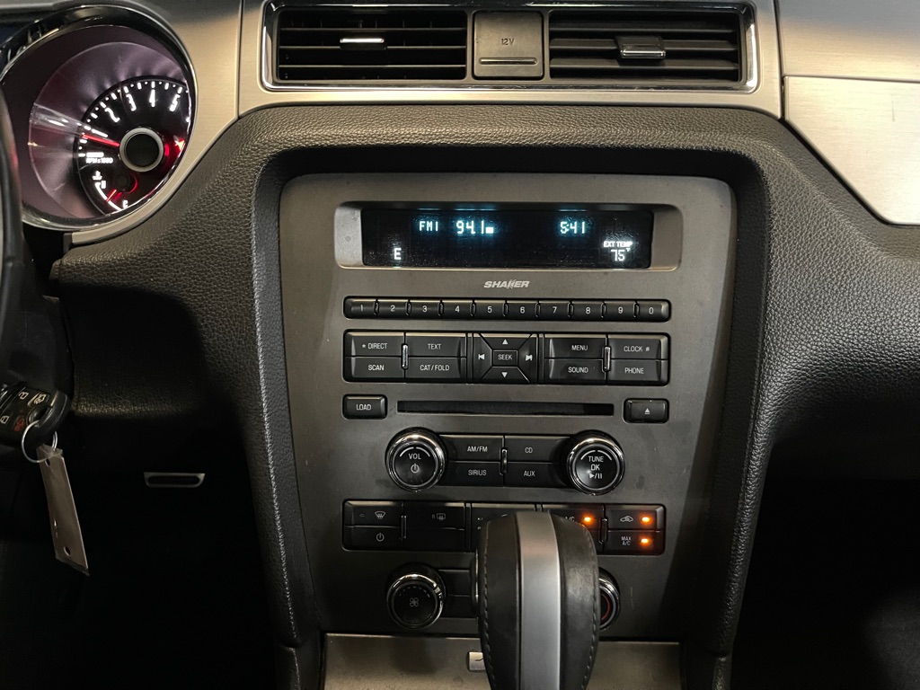 2014 FORD MUSTANG V6