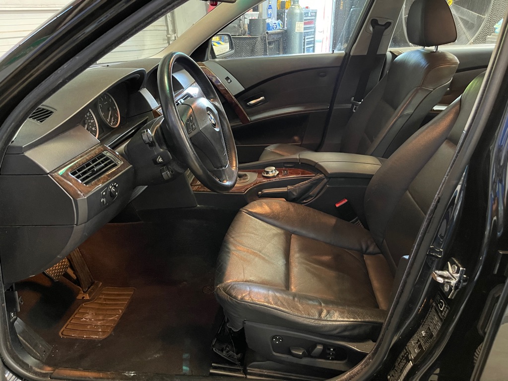 2004 BMW 5 SERIES 530I