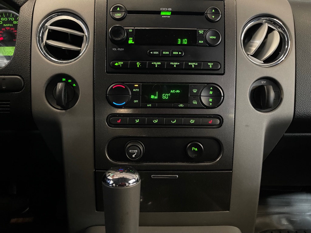 2006 FORD F-150 XLT