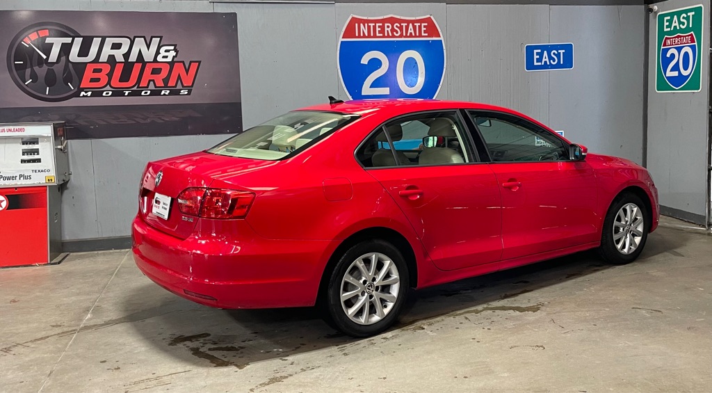 2011 VOLKSWAGEN JETTA SE