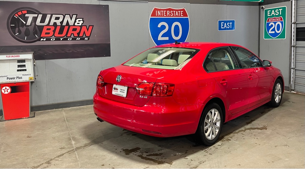 2011 VOLKSWAGEN JETTA SE