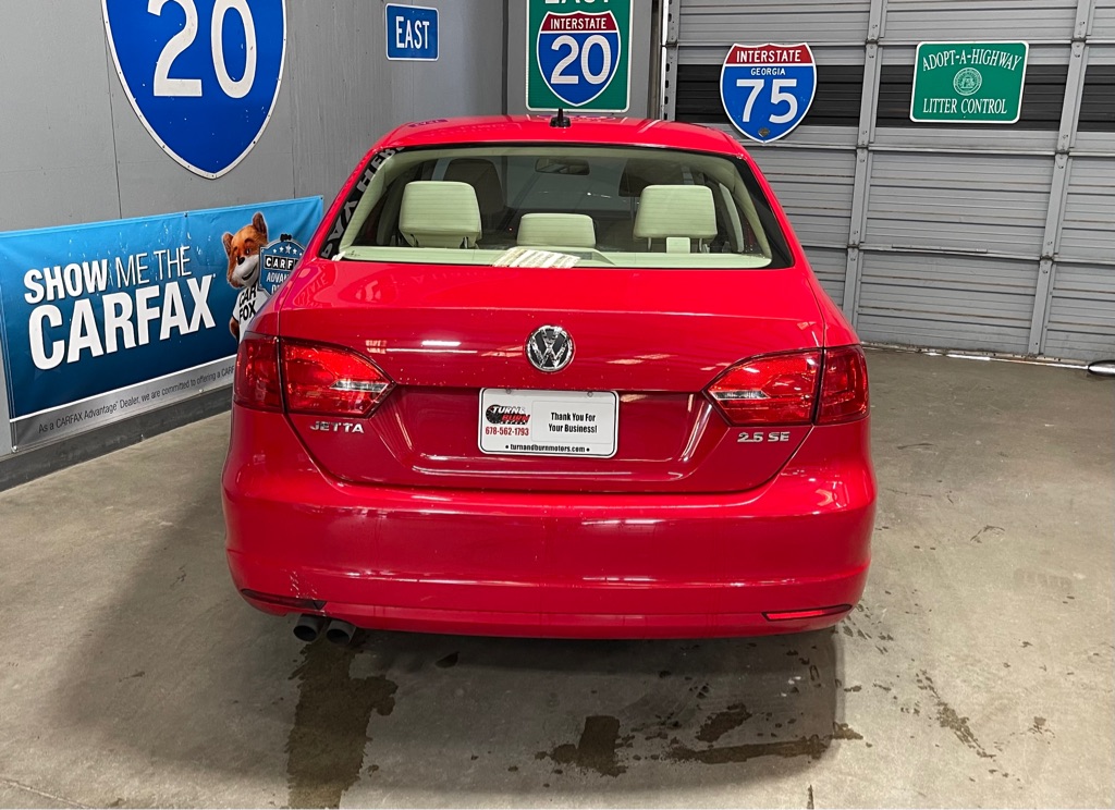 2011 VOLKSWAGEN JETTA SE