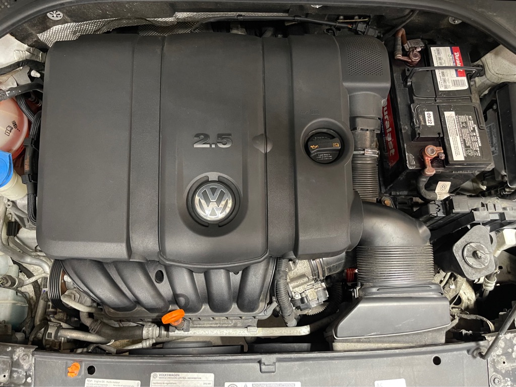 2012 VOLKSWAGEN PASSAT SE