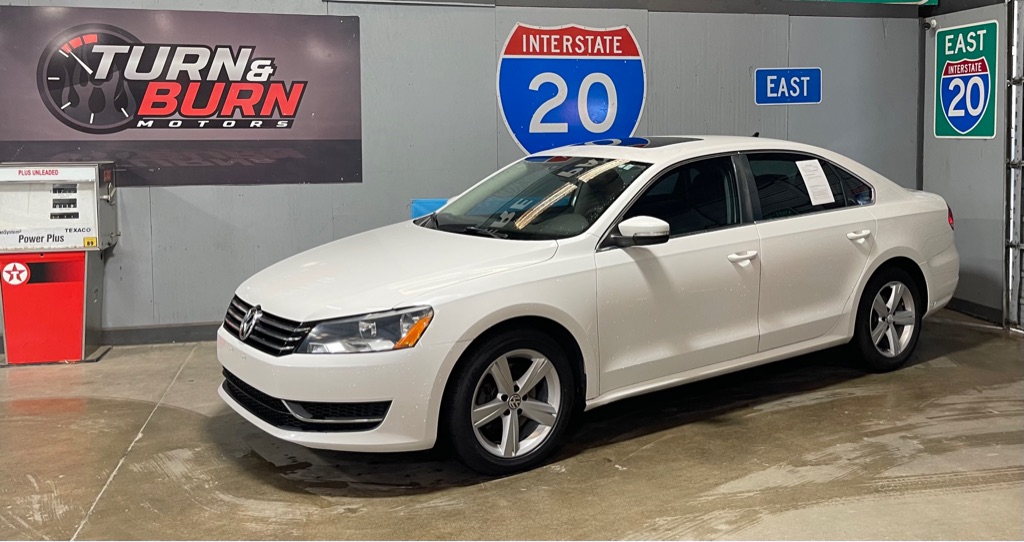 2012 VOLKSWAGEN PASSAT SE
