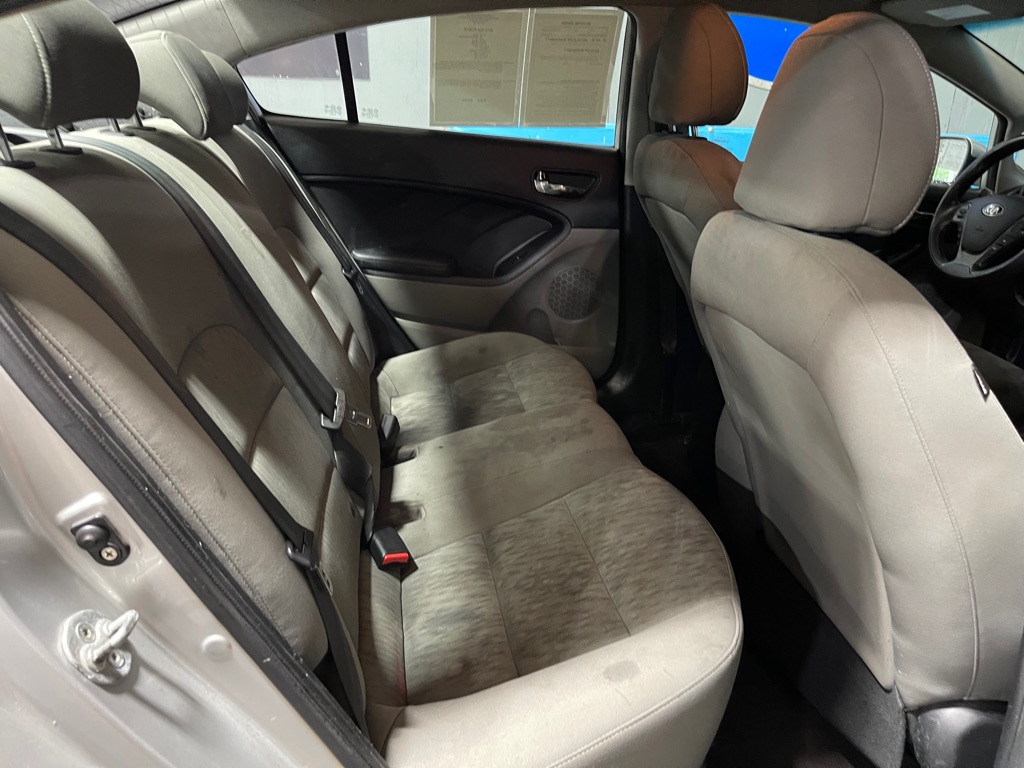 2015 KIA FORTE LX