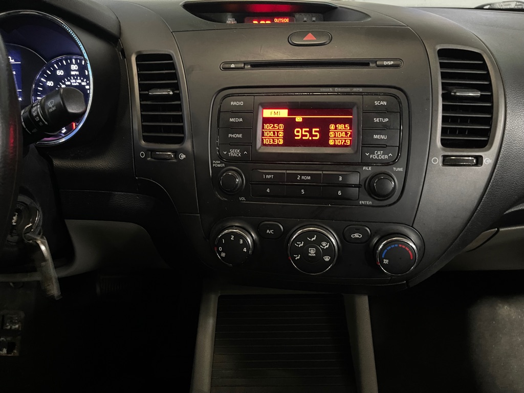 2015 KIA FORTE LX