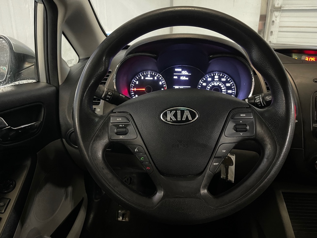 2015 KIA FORTE LX