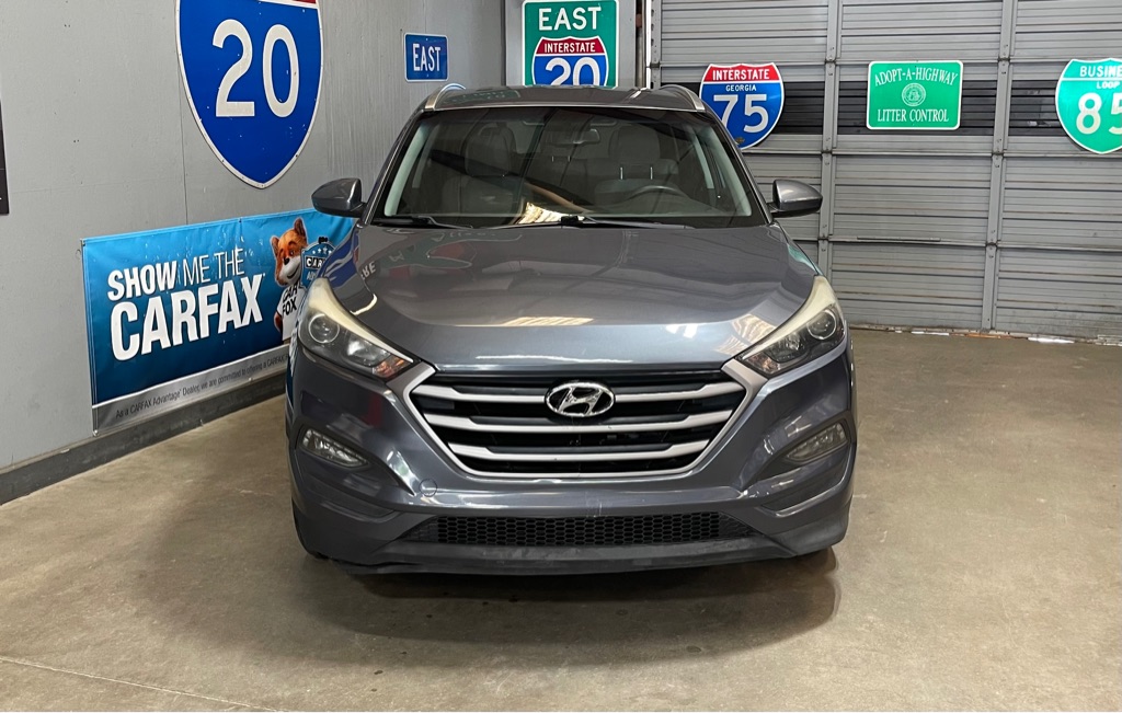 2018 HYUNDAI TUCSON SE