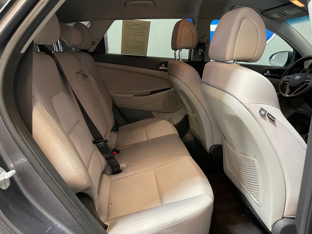 2018 HYUNDAI TUCSON SE