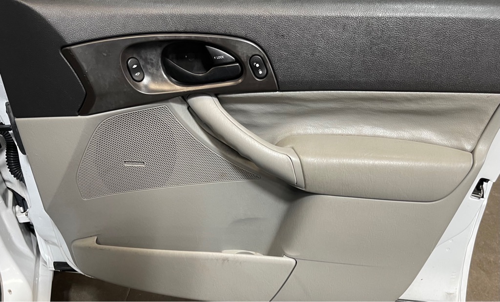 2007 FORD FOCUS ZX4