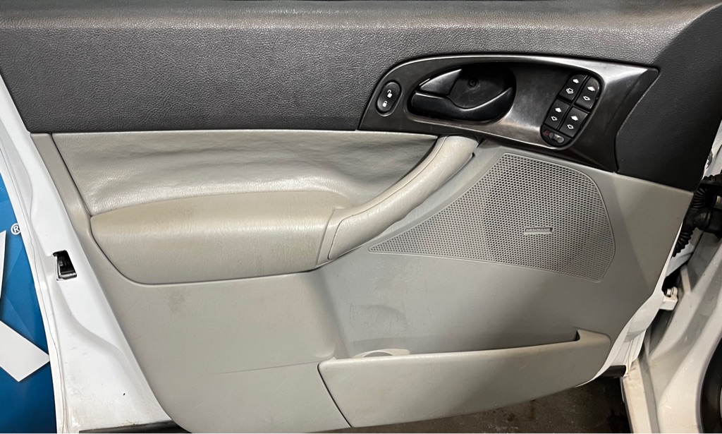 2007 FORD FOCUS ZX4