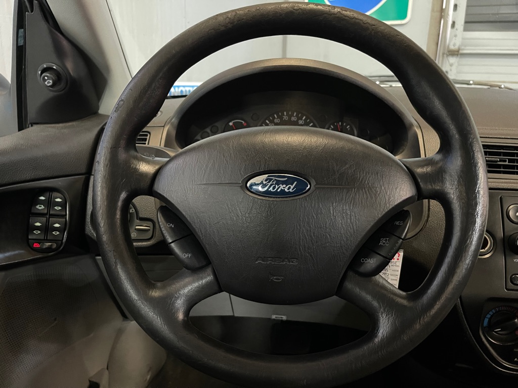 2007 FORD FOCUS ZX4