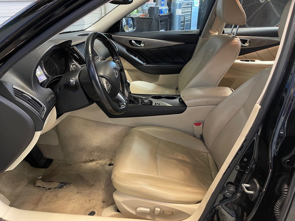 2014 INFINITI Q50 BASE