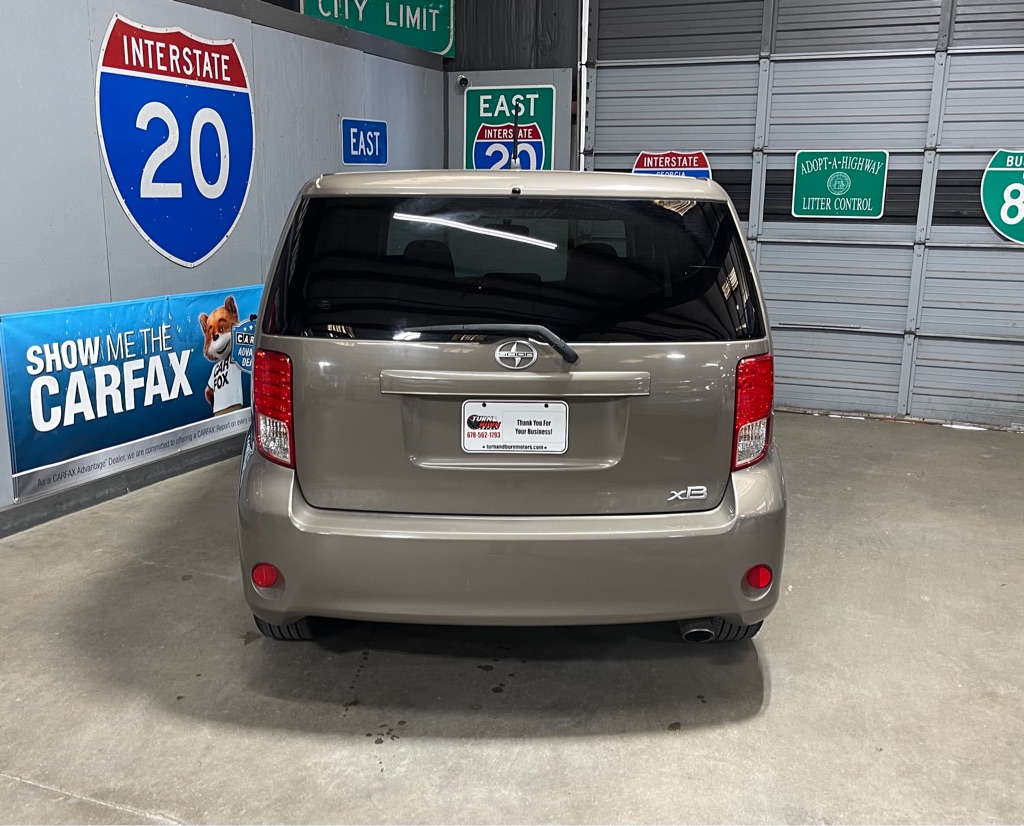 2011 SCION XB BASE