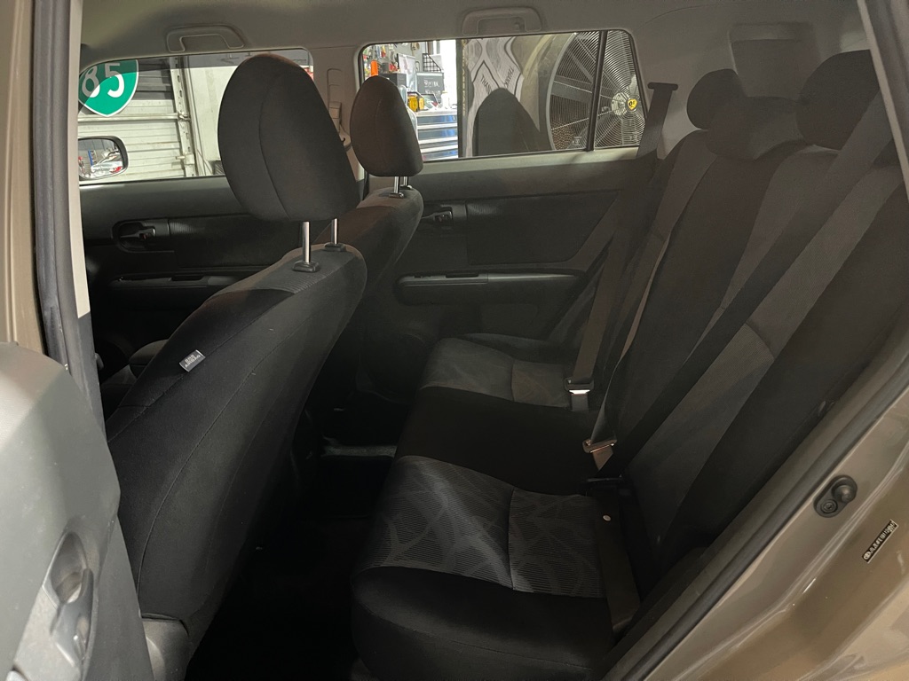 2011 SCION XB BASE