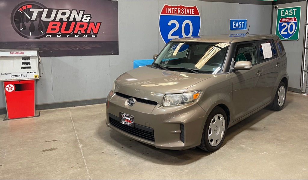 2011 SCION XB BASE