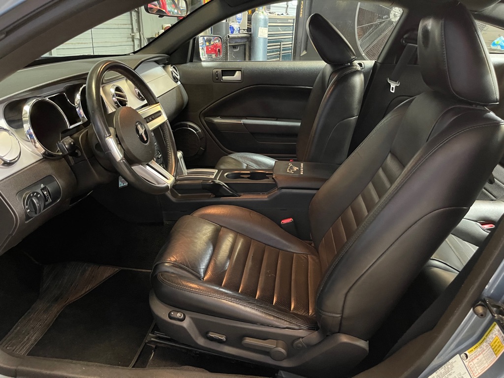 2007 FORD MUSTANG GT DELUXE