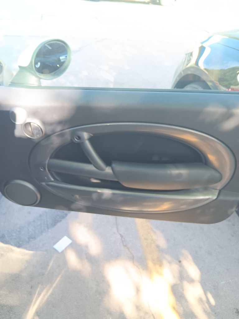 2006 MINI COOPER BASE