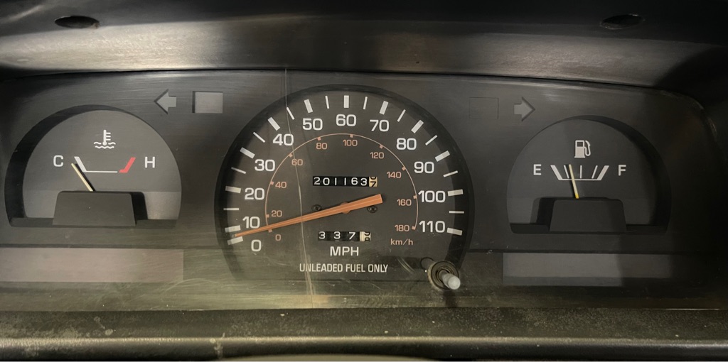 1990 TOYOTA PICKUP DELUXE