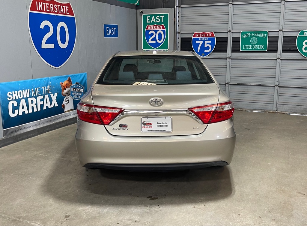 2015 TOYOTA CAMRY LE