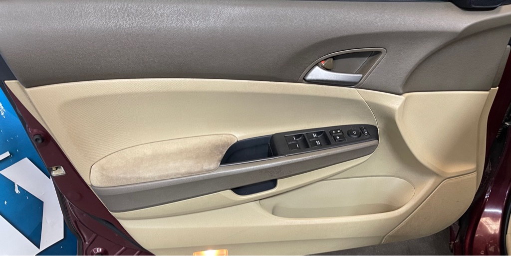 2009 HONDA ACCORD LX-P