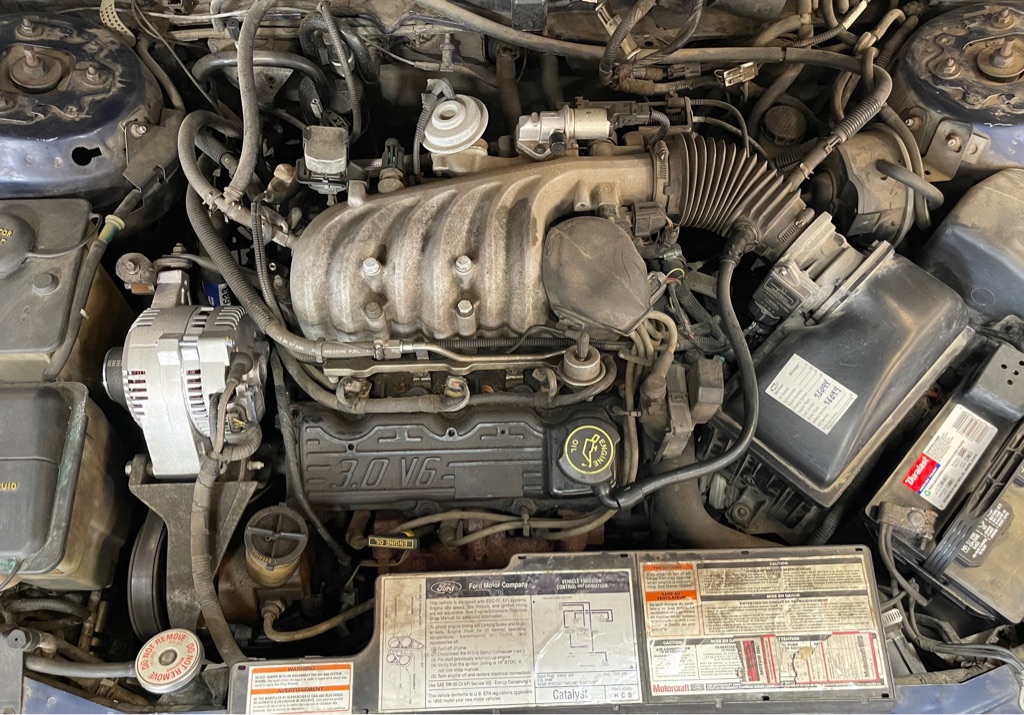 1992 FORD TAURUS GL